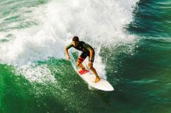 萨拉赫在TL比赛中反败为胜，领先优势明显引发热议！观众掌声雷动